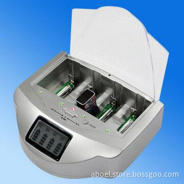 Battery charger for non-rechargeable batteries and rechargeable batteries